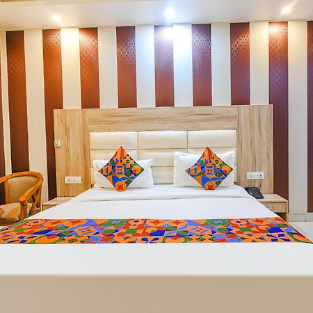 Fabhotel Aman Inn Near Igi Airport New Delhi Exterior photo