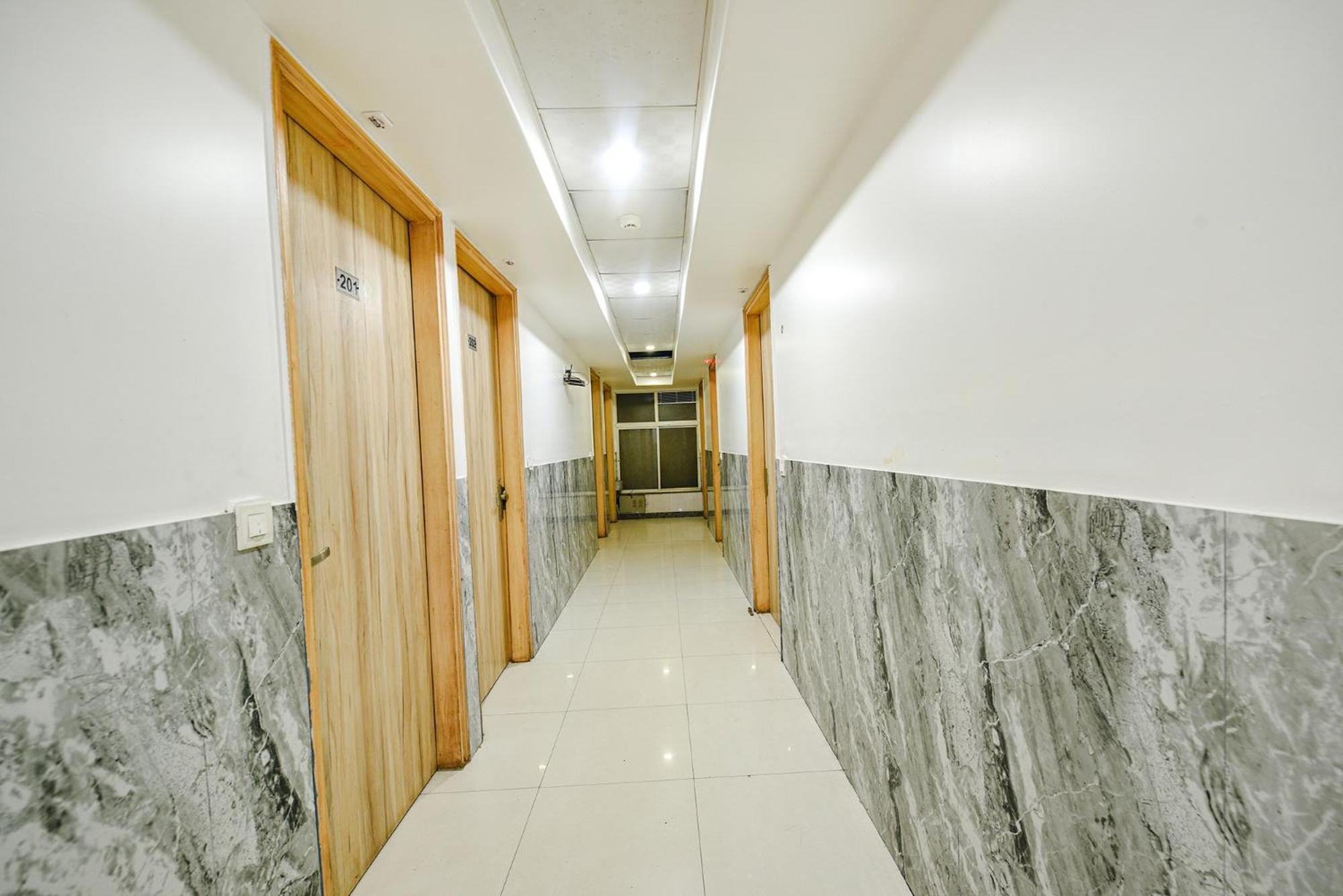 Fabhotel Aman Inn Near Igi Airport New Delhi Exterior photo