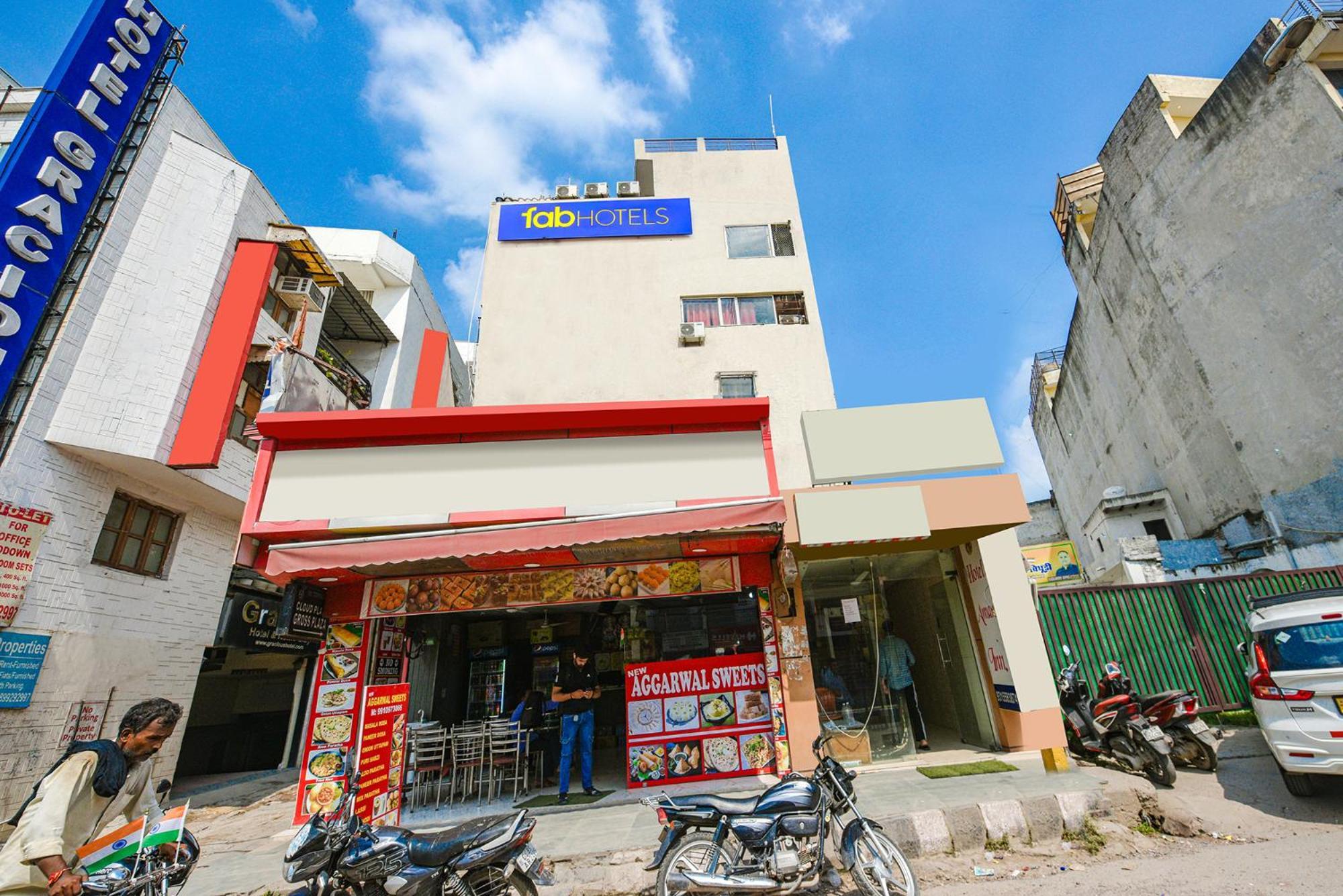 Fabhotel Aman Inn Near Igi Airport New Delhi Exterior photo