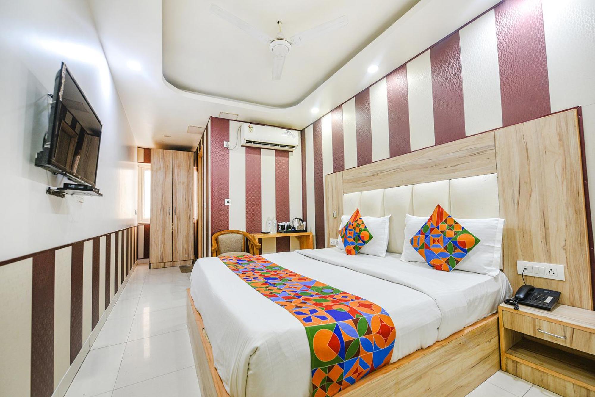 Fabhotel Aman Inn Near Igi Airport New Delhi Exterior photo