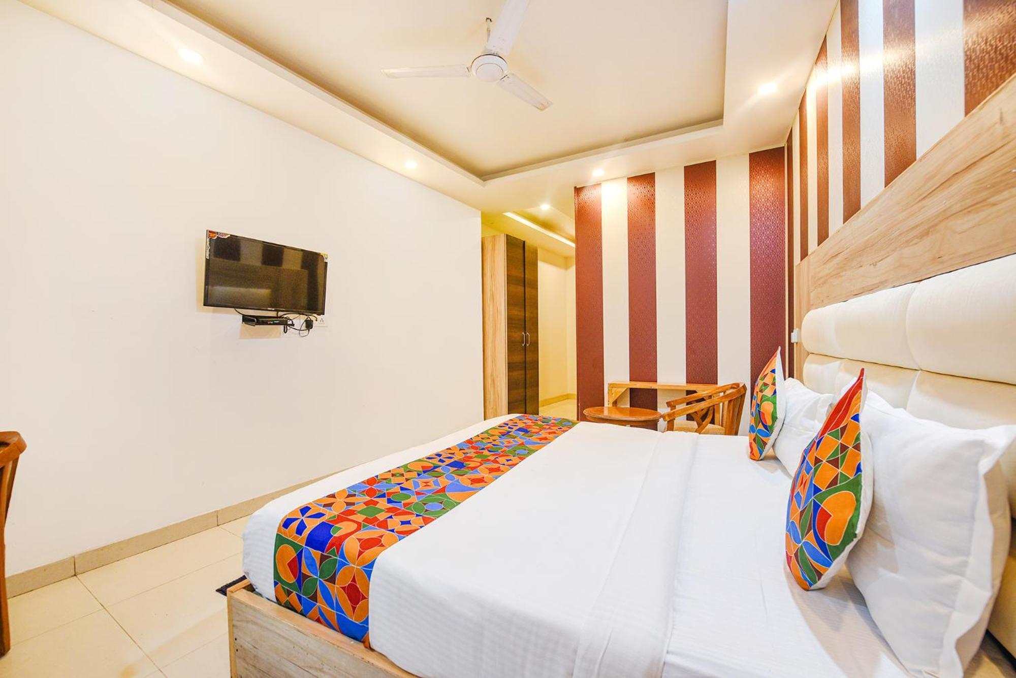 Fabhotel Aman Inn Near Igi Airport New Delhi Exterior photo