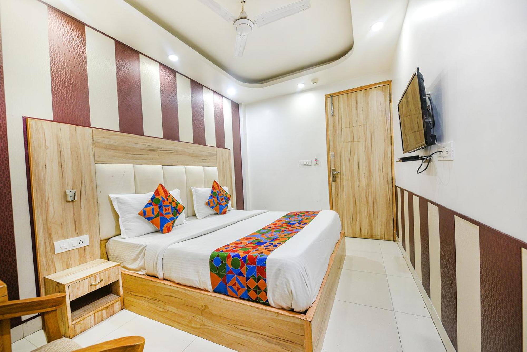Fabhotel Aman Inn Near Igi Airport New Delhi Exterior photo